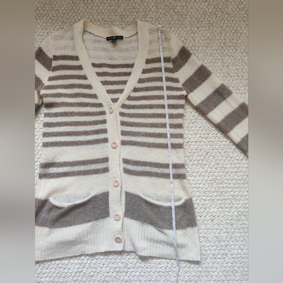 GAP Wool Cardigan - Picture 12 of 15